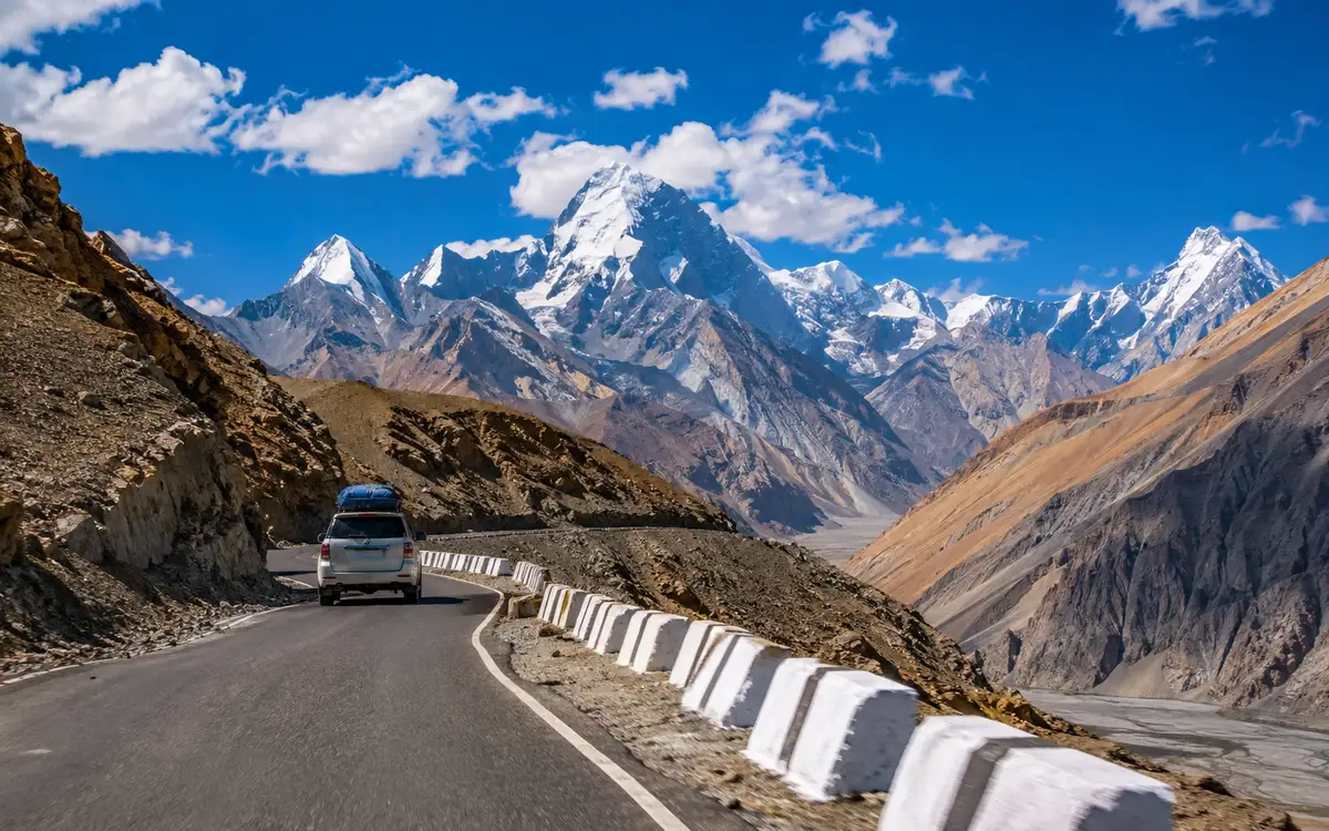 Kathgodam to Adi Kailash and Om Parvat by taxi – mountain road and travel scenery in Uttarakhand