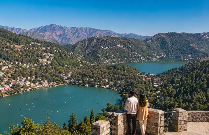 Lake and hills in Kumaon for the Nainital versus Bhimtal guide