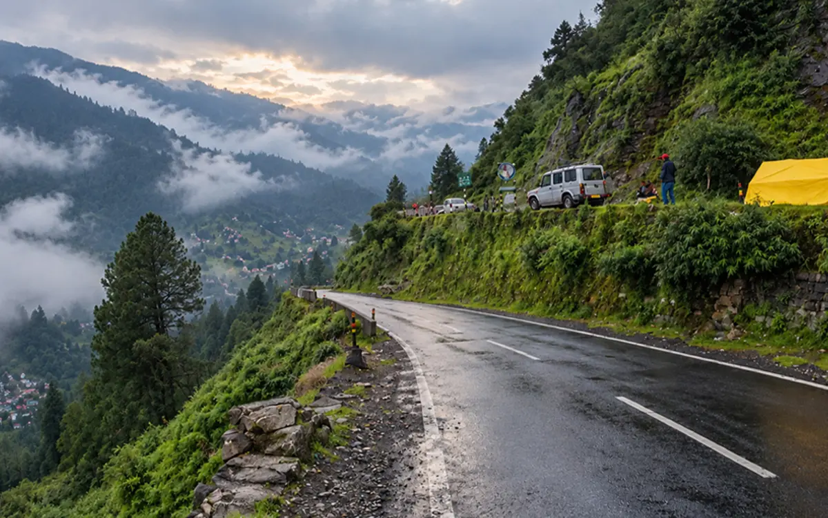 Kathgodam to Nainital by taxi – mountain road and travel scenery in Uttarakhand